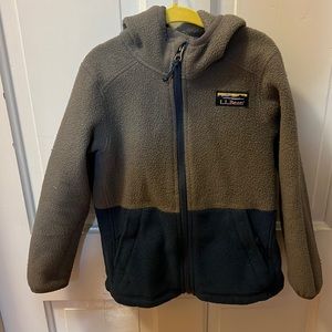 LL Bean fleece jacket boys size 5-6